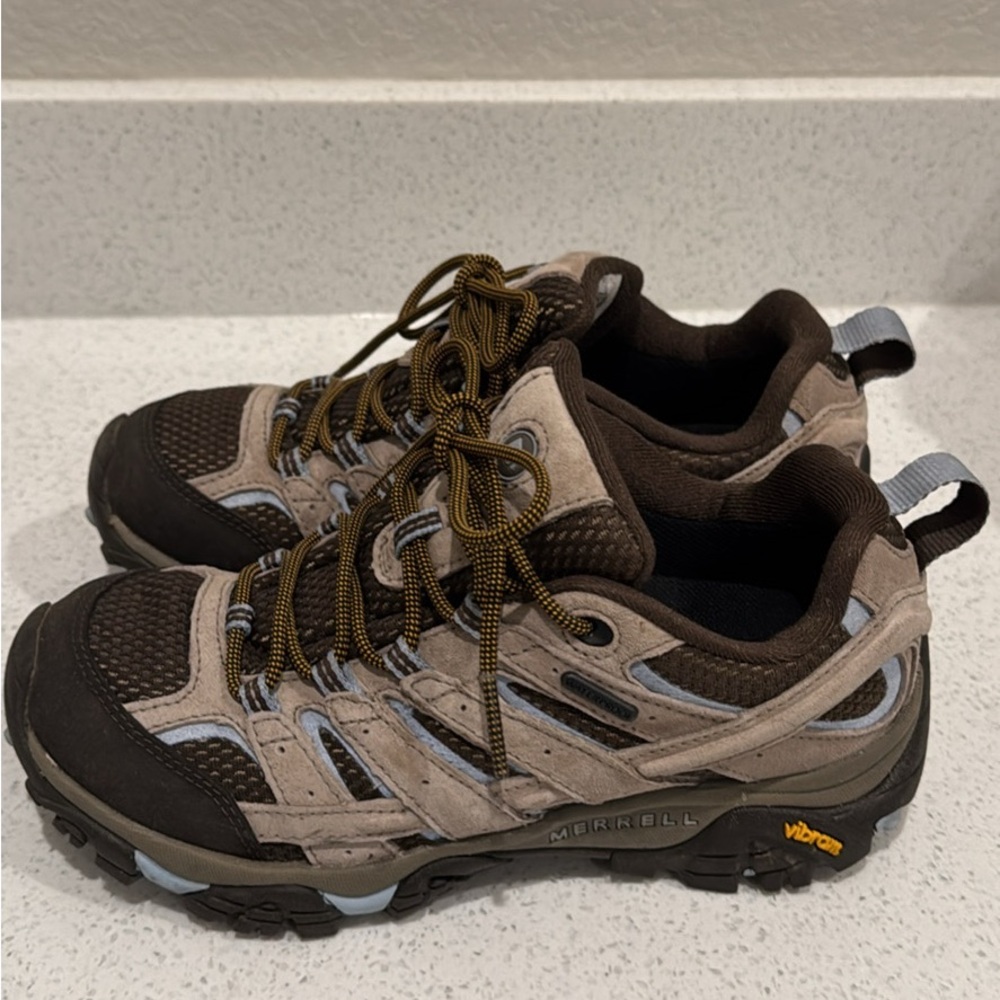 COPY - Women Merrell Waterproof Brown and Black Athletic Trail Shoes - Size 7